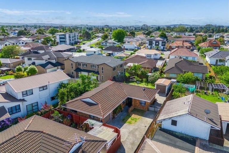 Photo of property in 2/152 Rangitoto Road, Papatoetoe, Auckland, 2025