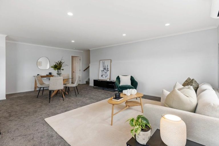 Photo of property in 14 Exotic Place, Massey, Auckland, 0614
