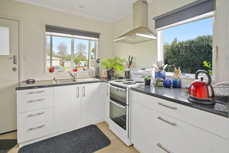 Photo of property in 2/18 Blackwood Street, Wakatu, Nelson, 7011