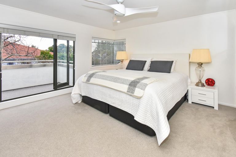 Photo of property in 21 Del Mar Court, Shamrock Park, Auckland, 2016