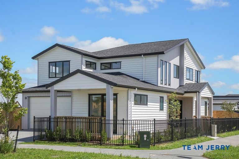 Photo of property in 7 Kauitara Lane, Karaka, 2113