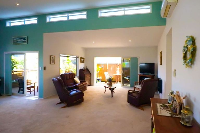 Photo of property in 10 Riverside Place, Katikati, 3129