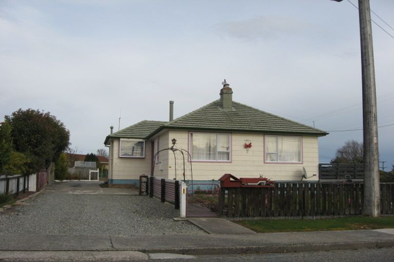 Photo of property in 2 Devon Street, Tapanui, 9522