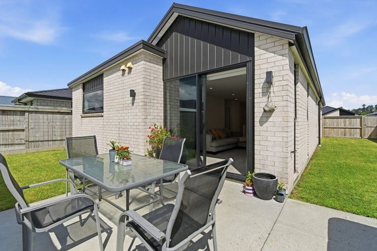Photo of property in 16 Hinaki Street, Poike, Tauranga, 3112