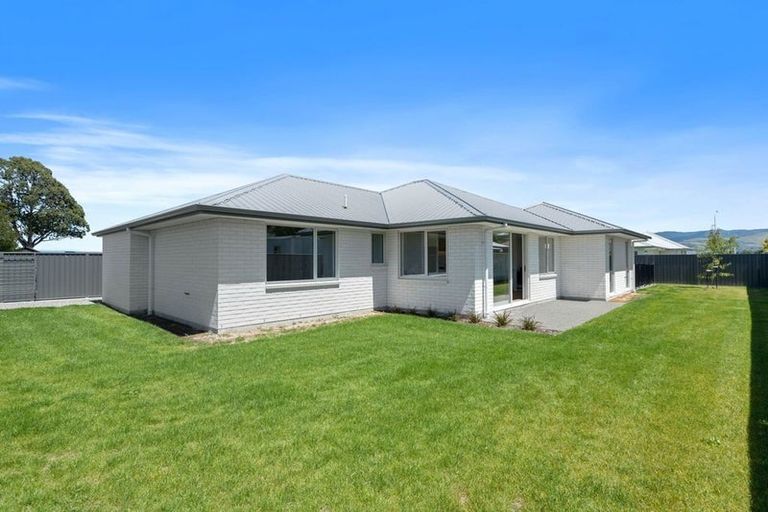 Photo of property in 20 Hereford Drive, Carterton, 5713