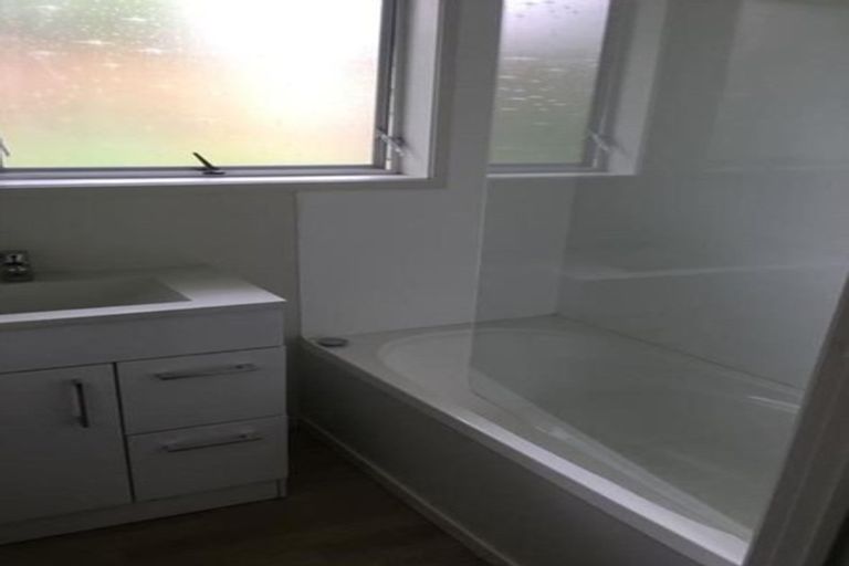 Photo of property in 1/10a View Road, Papakura, 2110