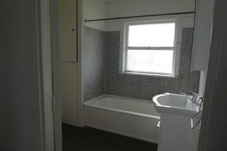 Photo of property in 56 Regent Street, Papatoetoe, Auckland, 2025