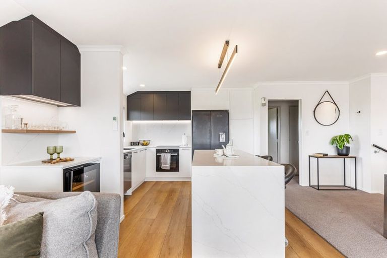 Photo of property in 79a Wharf Road, Te Atatu Peninsula, Auckland, 0610