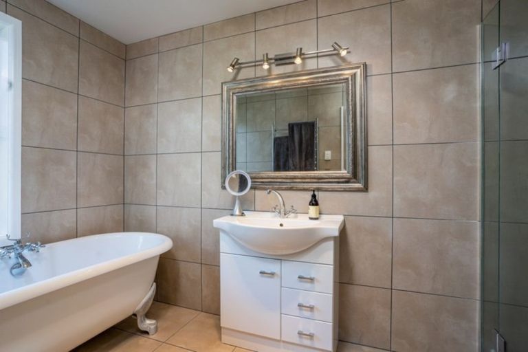 Photo of property in 256 High Street South, Carterton, 5713