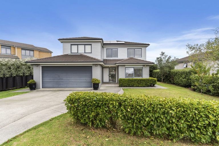 Photo of property in 28 Ina Ville Drive, Pukekohe, 2120