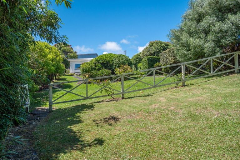 Photo of property in 22 Kupe Road, Coopers Beach, 0420