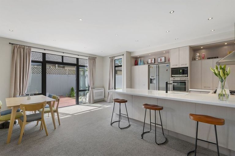 Photo of property in 85a Abberley Crescent, St Albans, Christchurch, 8014