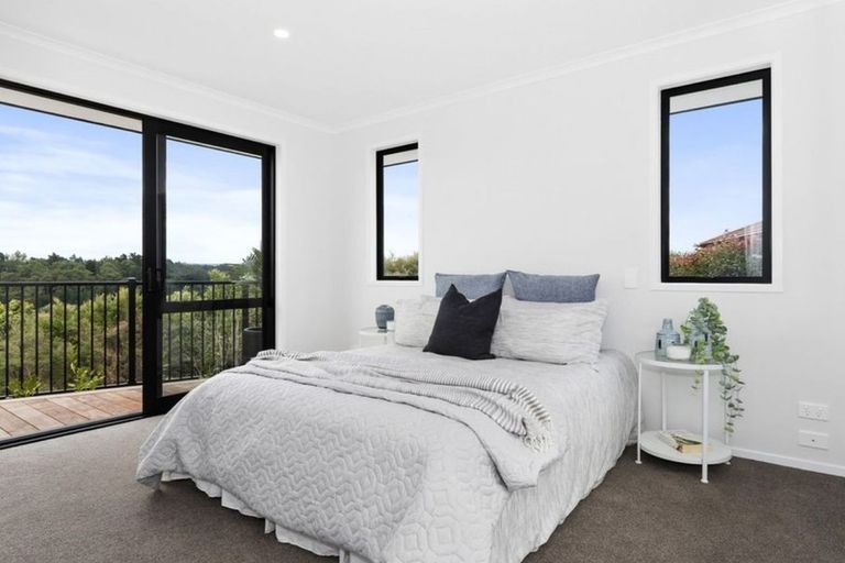 Photo of property in 32 Blacklock Road, Pyes Pa, Tauranga, 3112