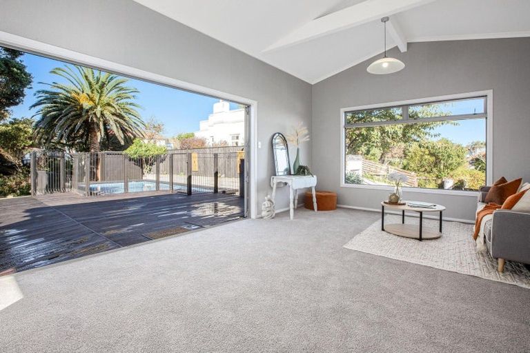 Photo of property in 16 Manly Street, Paraparaumu Beach, Paraparaumu, 5032