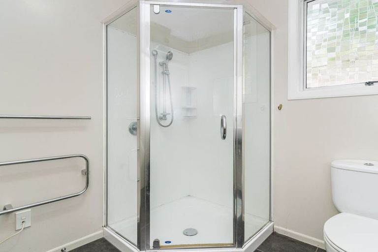 Photo of property in 186 Kaikorai Valley Road, Bradford, Dunedin, 9011