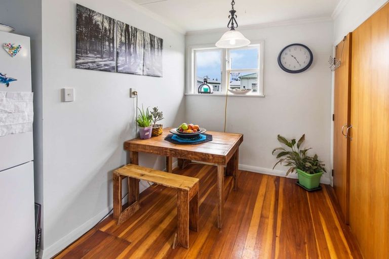 Photo of property in 45 Mclean Street, Woodville, 4920