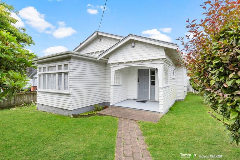 Photo of property in 18 Reading Street, Karori, Wellington, 6012