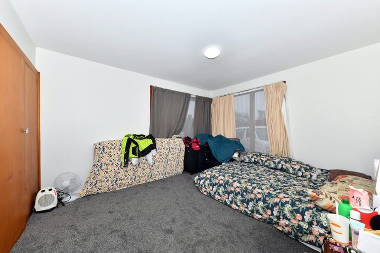 Photo of property in 39 Kathleen Crescent, Hornby, Christchurch, 8042