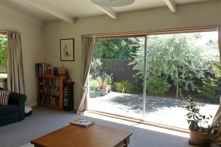 Photo of property in 130 Condell Avenue, Papanui, Christchurch, 8053