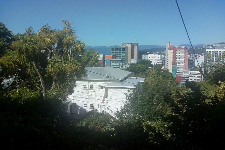 Photo of property in 28 Talavera Terrace, Kelburn, Wellington, 6012