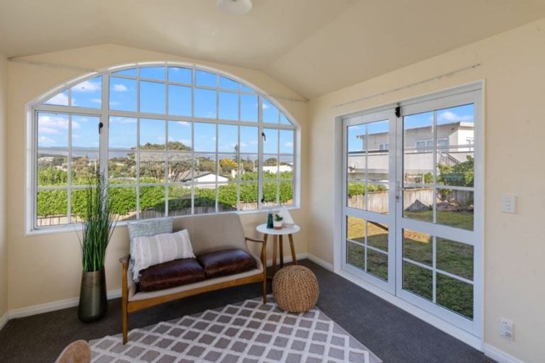 Photo of property in 68 Marine Parade, Otaki Beach, Otaki, 5512