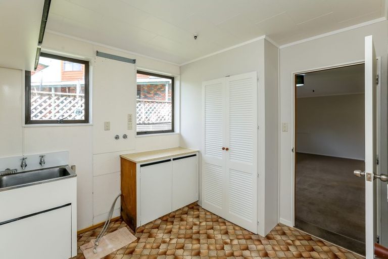 Photo of property in 31 Manu Crescent, Upper Vogeltown, New Plymouth, 4310