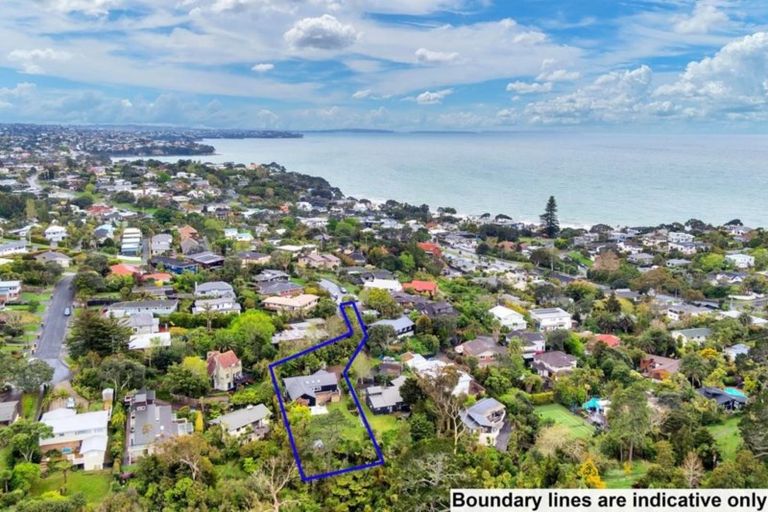 Photo of property in 9 Cloverly Crescent, Campbells Bay, Auckland, 0630