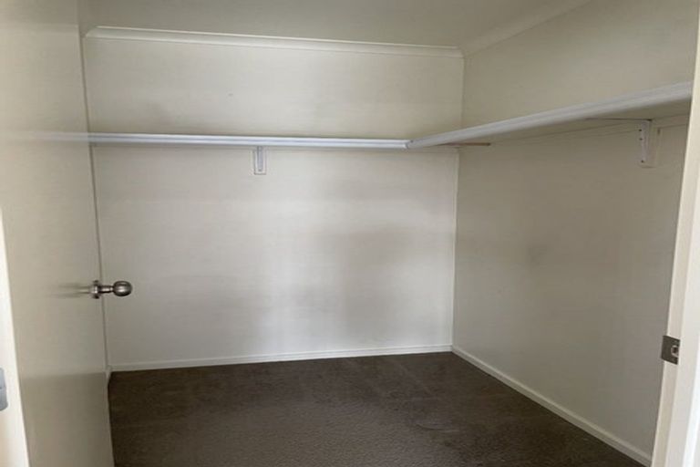 Photo of property in 18 Sheddings Lane, East Tamaki, Auckland, 2016