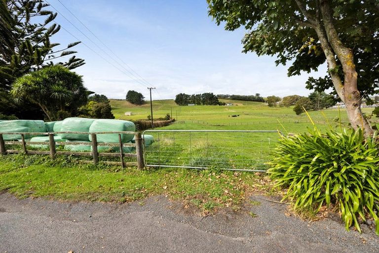 Photo of property in Moir Street, Eltham, 4322