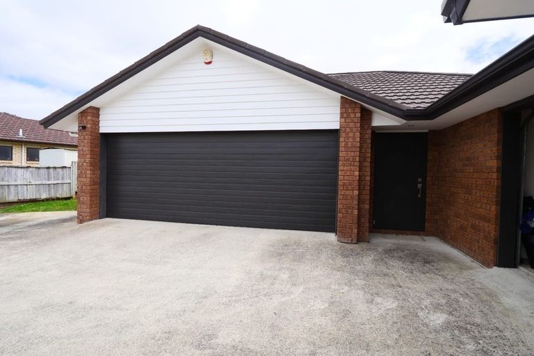 Photo of property in 10 Mcgowan Rise, Tuakau, 2121