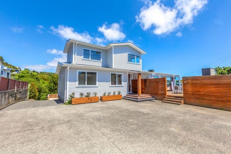 Photo of property in 6 Kiriwai Road, Paremata, Porirua, 5024