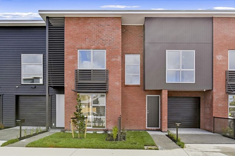 Photo of property in 40 Vincent Mcgrath Crescent, Swanson, Auckland, 0614