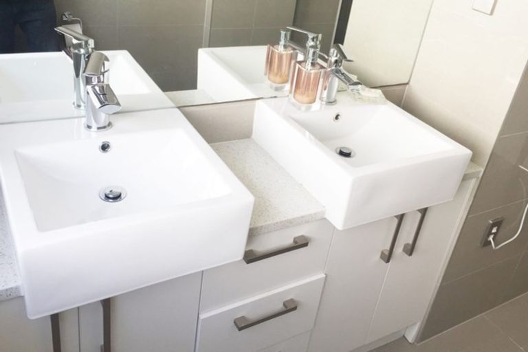 Photo of property in 144 Flat Bush School Road, Flat Bush, Auckland, 2019