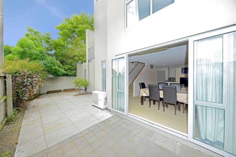 Photo of property in 19 Whiteleigh Avenue, Addington, Christchurch, 8024