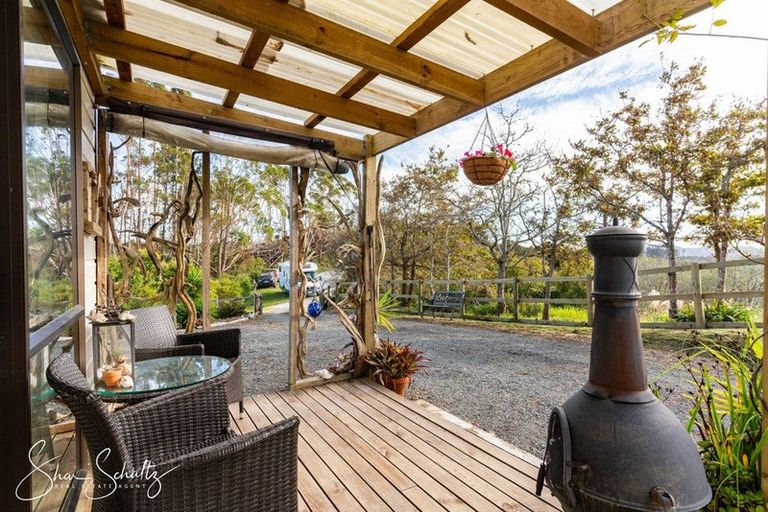 Photo of property in 800 Bickerstaffe Road, Maungaturoto, 0587