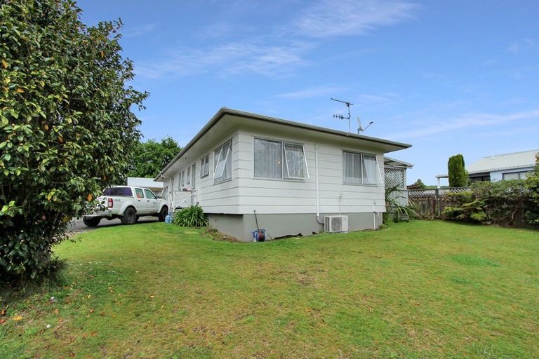 Photo of property in 9 Augustus Earle Place, Pukehangi, Rotorua, 3015