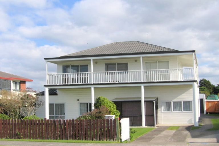 Photo of property in 594 Papamoa Beach Road, Papamoa Beach, Papamoa, 3118