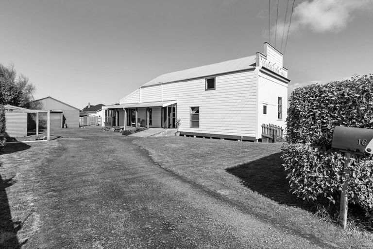 Photo of property in 16 Terou Street, Manaia, 4612