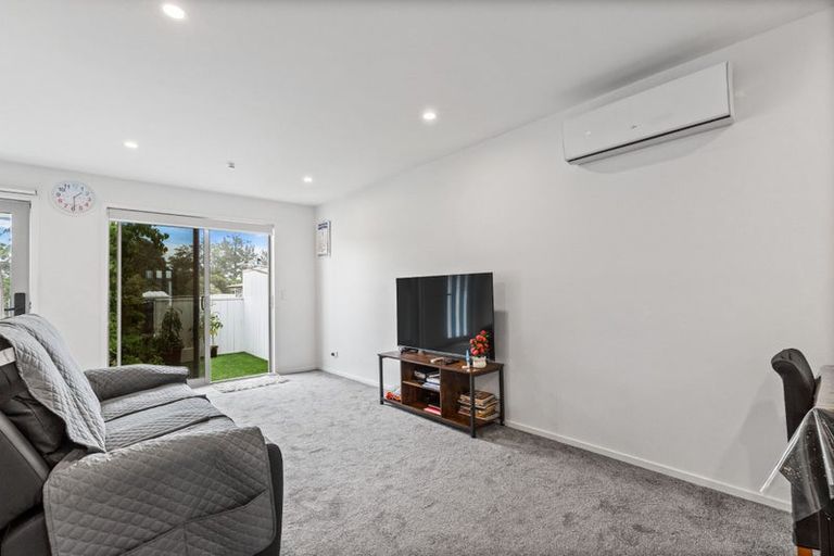 Photo of property in 4/21 Titoki Street, Te Atatu Peninsula, Auckland, 0610