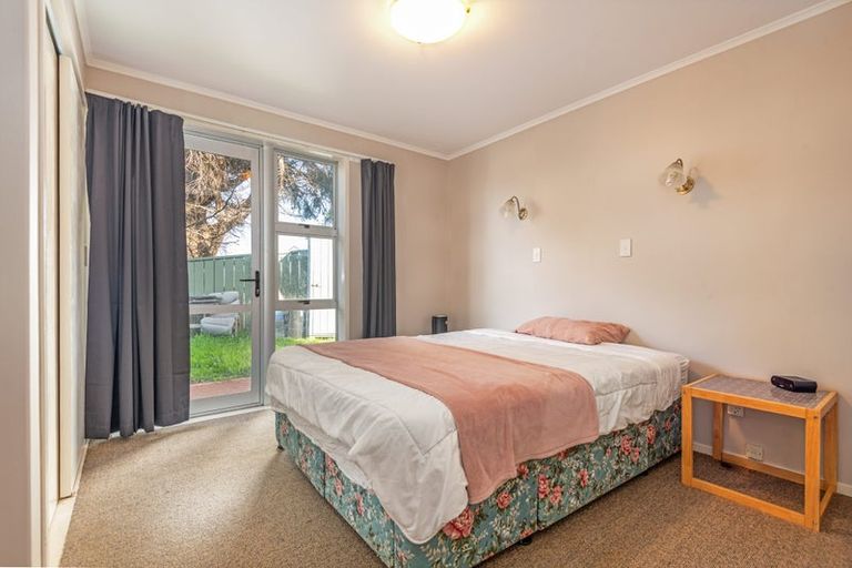 Photo of property in 16 Dalzien Place, Feilding, 4702