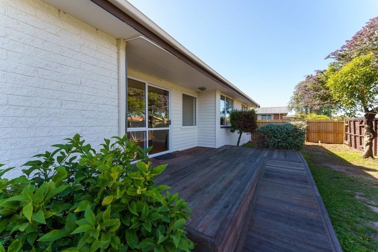 Photo of property in 40 Orrick Crescent, Avondale, Christchurch, 8061