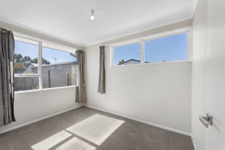 Photo of property in 40 Orrick Crescent, Avondale, Christchurch, 8061
