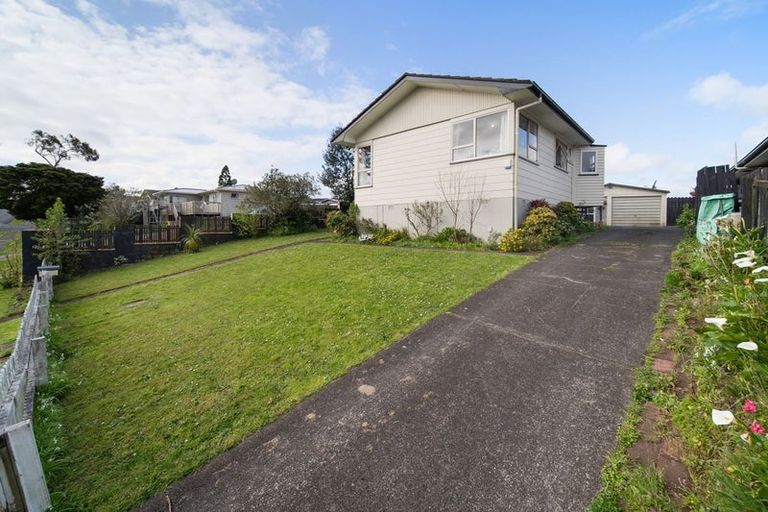Photo of property in 16 Volante Avenue, Wattle Downs, Auckland, 2103