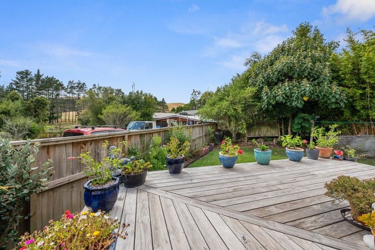 Photo of property in 130a Awaroa Road, Helensville, 0800