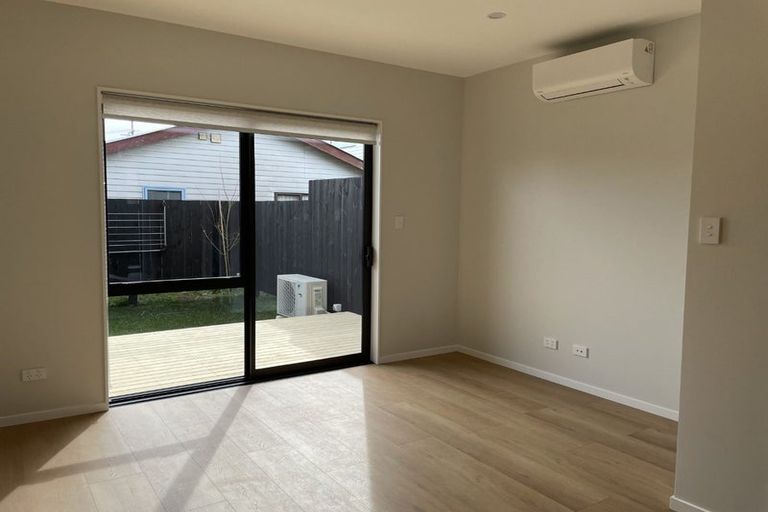 Photo of property in 7/13 Thomas Road, Mangere, Auckland, 2022