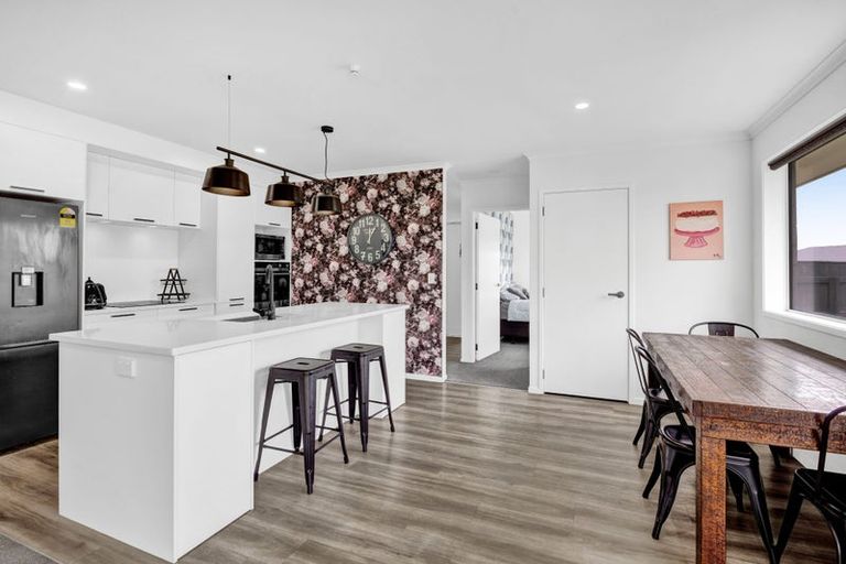 Photo of property in 42 County Drive, Hawera, 4610