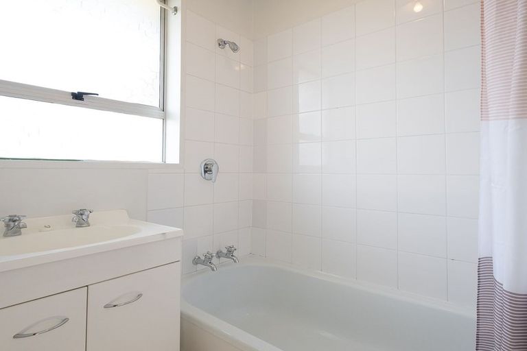 Photo of property in 17 Fingall Street, South Dunedin, Dunedin, 9012