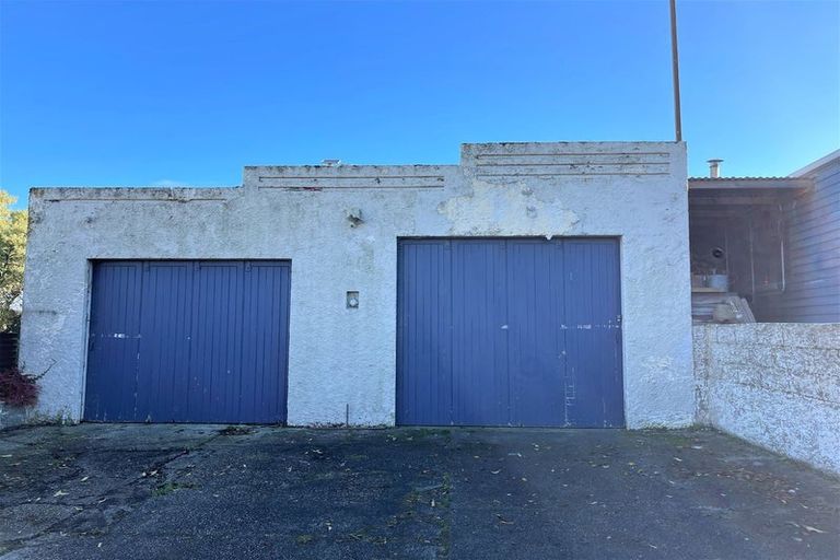 Photo of property in 1 Cromer Street, Balclutha, 9230