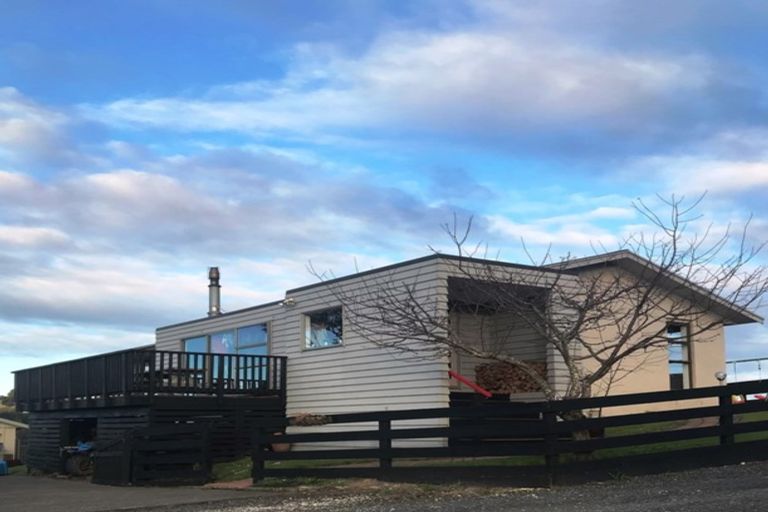 Photo of property in 20 Hafton Road, Kaukapakapa, Warkworth, 0984