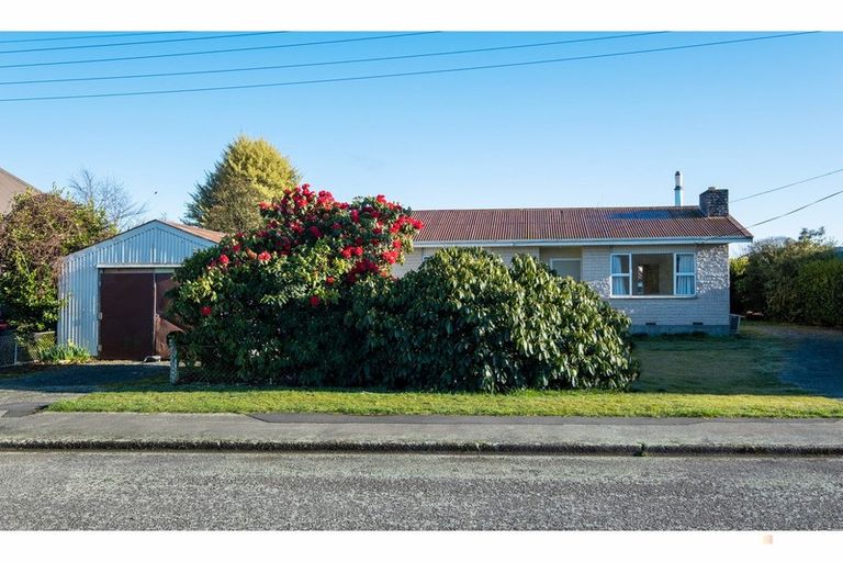 Photo of property in 6 Tancred Street, Geraldine, 7930